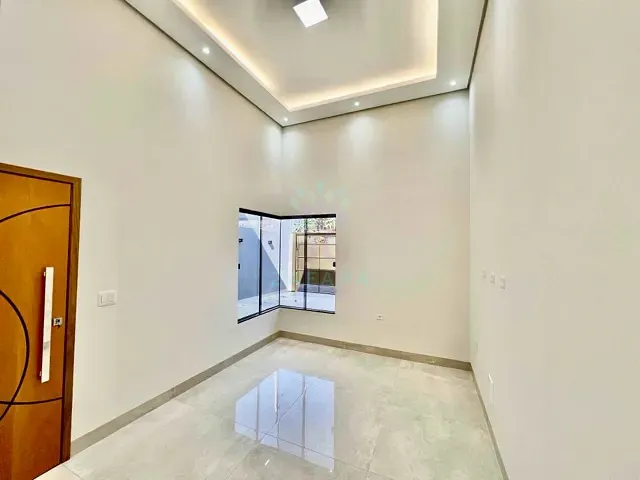 Casa com 180m² 3 quartos e 2 banheiros, à venda, no bairro Pioneiros em Campo Grande