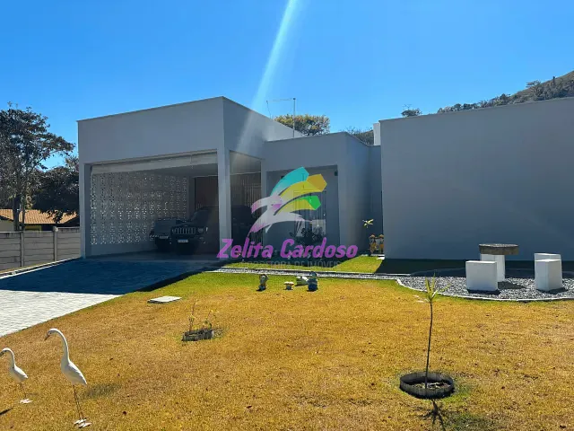 Casa com 2000m² 3 quartos e 3 banheiros, à venda, no bairro Condomínio Vale do Ouro em Ribeirão das Neves