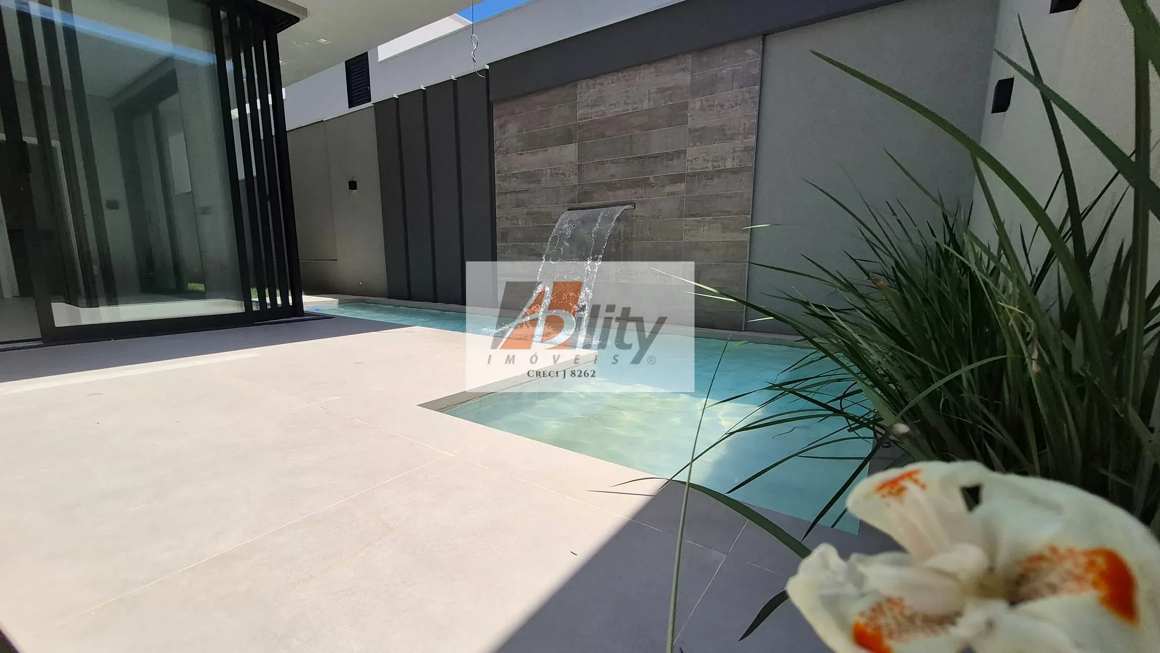 Casa, 4 quartos, 261 m² - Foto 1
