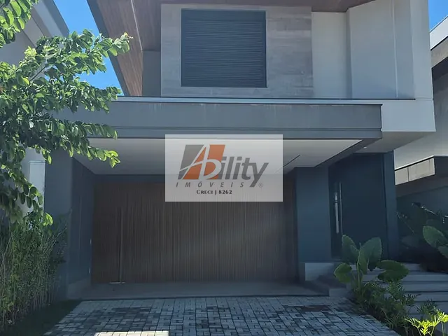 Casa 4 quartos e 6 banheiros, à venda, no bairro Jardim Imperial em Cuiabá