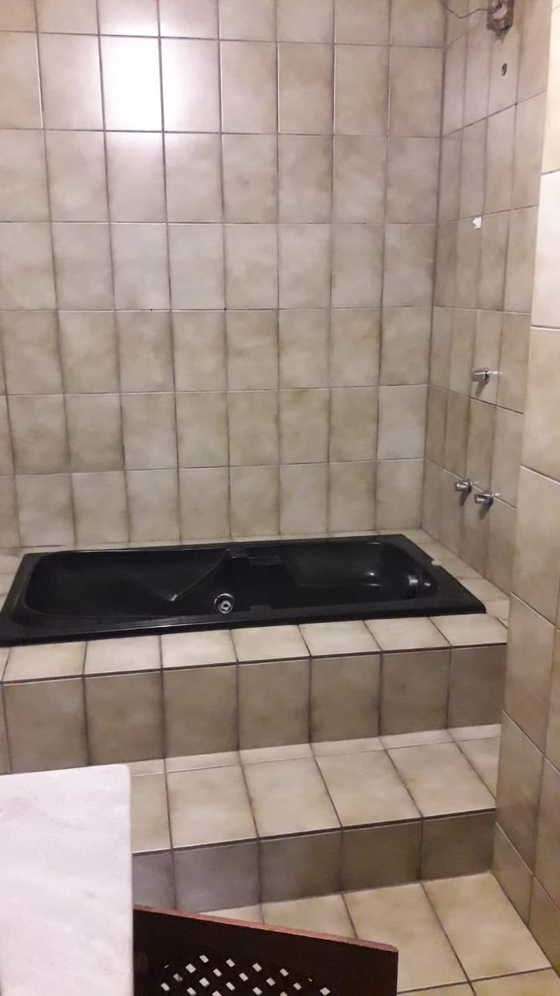 Casa à venda com 4 quartos, 250m² - Foto 10