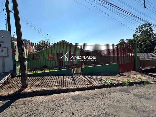 Casa com 200m² 2 quartos e 1 banheiro, à venda ou para alugar, no bairro Nucleo Habitacional Papa Joao Paulo I em Apucarana