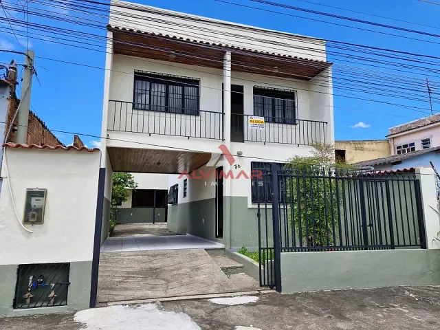 Casa 3 quartos e 2 banheiros, para alugar, no bairro Vila Americana em Volta Redonda