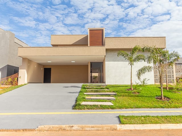 Casa com 399m² 4 quartos e 5 banheiros, à venda, no bairro Residencial Goiânia Golfe Clube em Goiânia