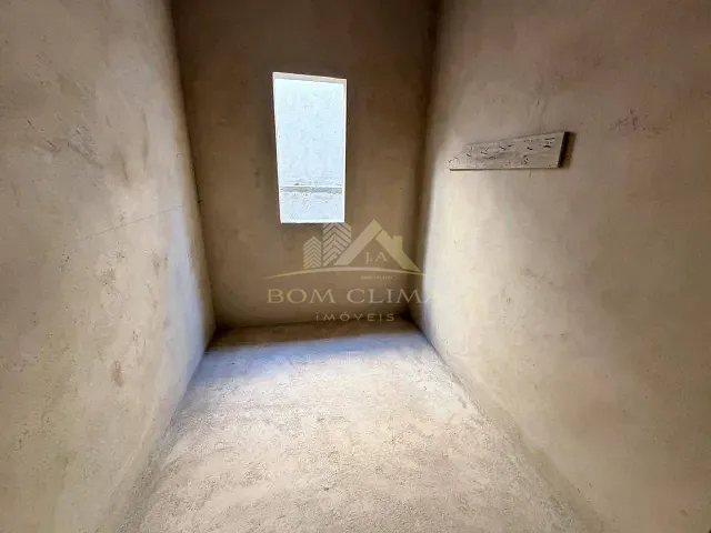 Casa 4 quartos e 5 banheiros, à venda, no bairro Quintas das Avenidas em Juiz de Fora