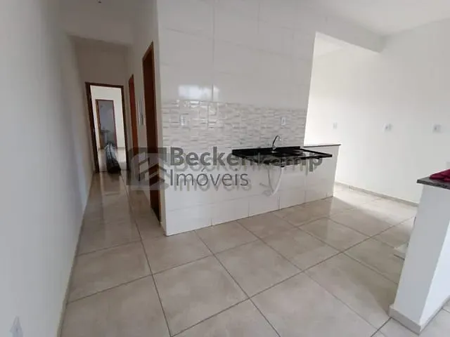 Casa com 54m² 2 quartos e 2 banheiros, à venda, no bairro Roma em Volta Redonda