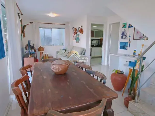 Casa com 156m² 4 quartos e 2 banheiros, à venda, no bairro Buraquinho em Lauro de Freitas