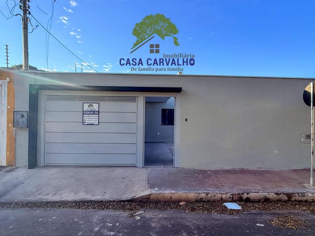 Casa 2 quartos e 2 banheiros, à venda, no bairro COAB em Ladário