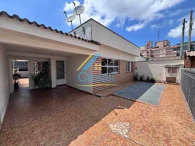 Casa com 300m² 3 quartos e 2 banheiros, à venda, no bairro Centro em São Roque