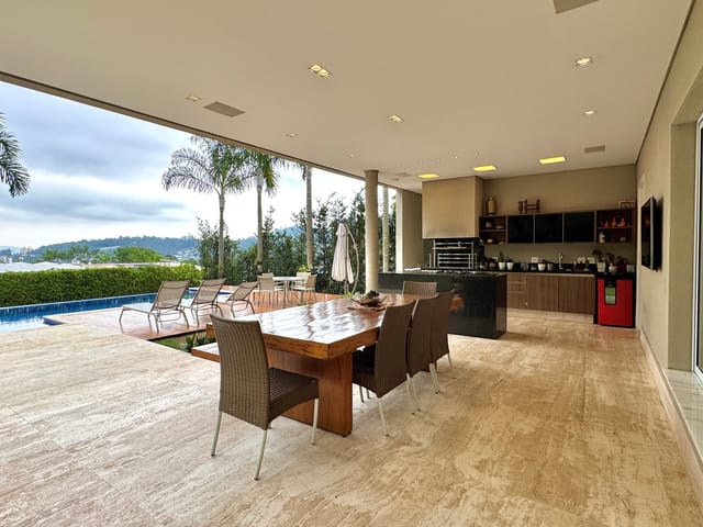 Casa com 815m² 4 quartos e 7 banheiros, à venda, no bairro Tamboré em Santana de Parnaíba
