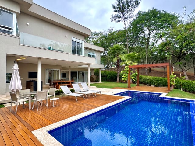 Casa com 815m² 4 quartos e 7 banheiros, à venda, no bairro Tamboré em Santana de Parnaíba