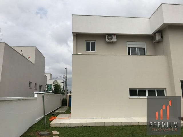 Casa com 350m² 3 quartos e 4 banheiros, à venda, no bairro ESTRELA em PONTA GROSSA