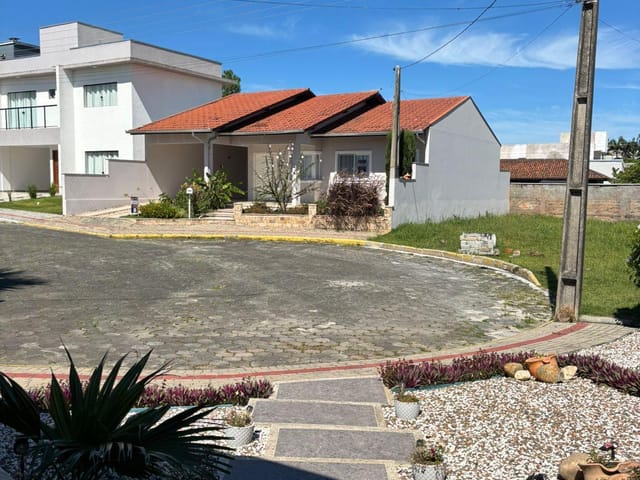 Casa 2 quartos e 2 banheiros, à venda, no bairro NOSSA SENHORA DA PAZ em Balneário Piçarras
