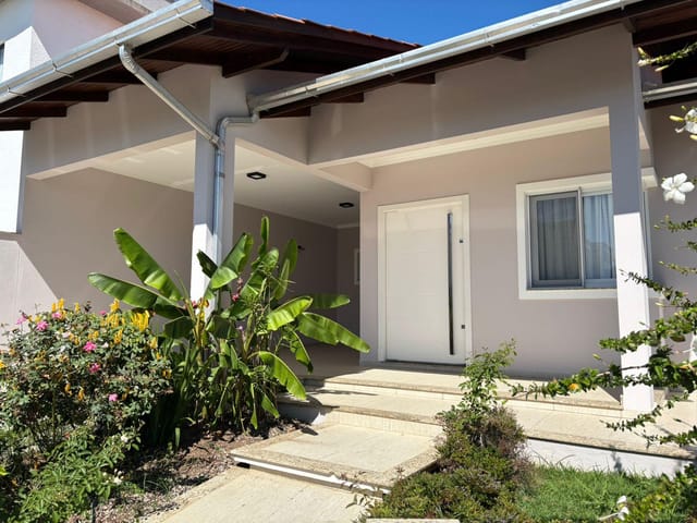Casa 2 quartos e 2 banheiros, à venda, no bairro NOSSA SENHORA DA PAZ em Balneário Piçarras