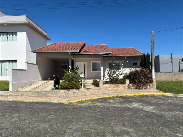 Casa 2 quartos e 2 banheiros, à venda, no bairro NOSSA SENHORA DA PAZ em Balneário Piçarras