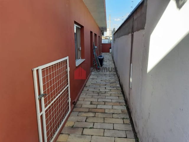 Casa com 360m², à venda, no bairro Centro em Pindamonhangaba