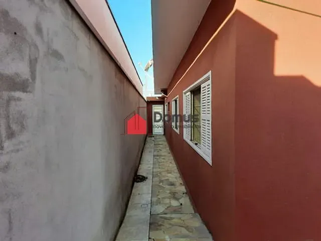Casa com 360m², à venda, no bairro Centro em Pindamonhangaba