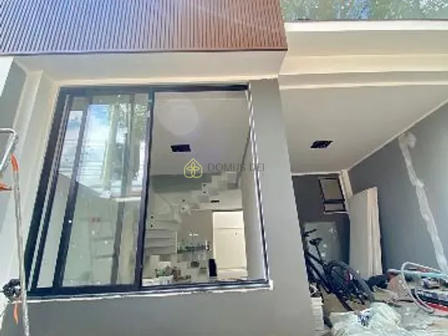Casa com 120m² 3 quartos e 4 banheiros, à venda, no bairro Jardim Amália em Volta Redonda