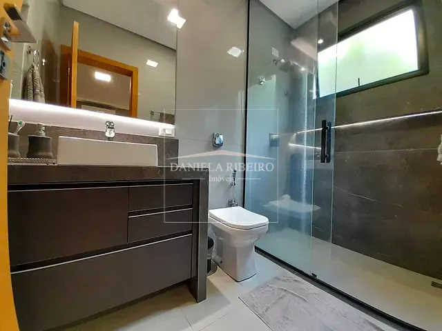 Casa com 701m² 4 quartos e 6 banheiros, à venda, no bairro Recanto do Salto em Londrina