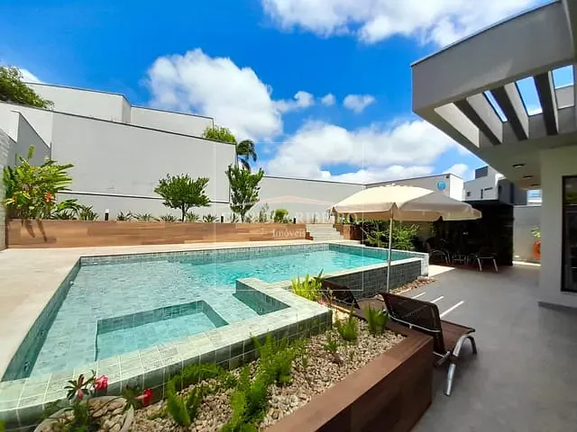 Casa com 701m² 4 quartos e 6 banheiros, à venda, no bairro Recanto do Salto em Londrina