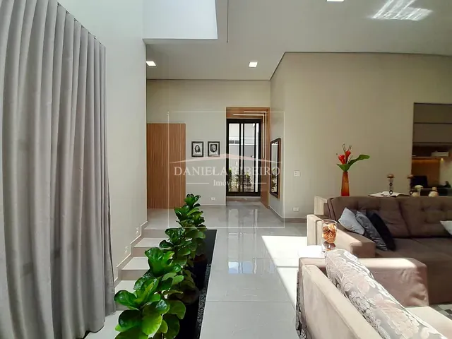 Casa com 701m² 4 quartos e 6 banheiros, à venda, no bairro Recanto do Salto em Londrina