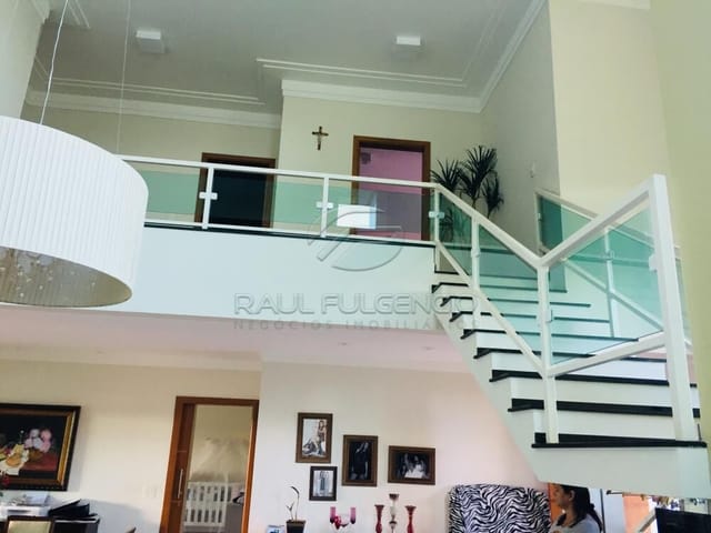 Casa com 500m² 4 quartos e 6 banheiros, à venda, no bairro Sun Lake Residence em Londrina