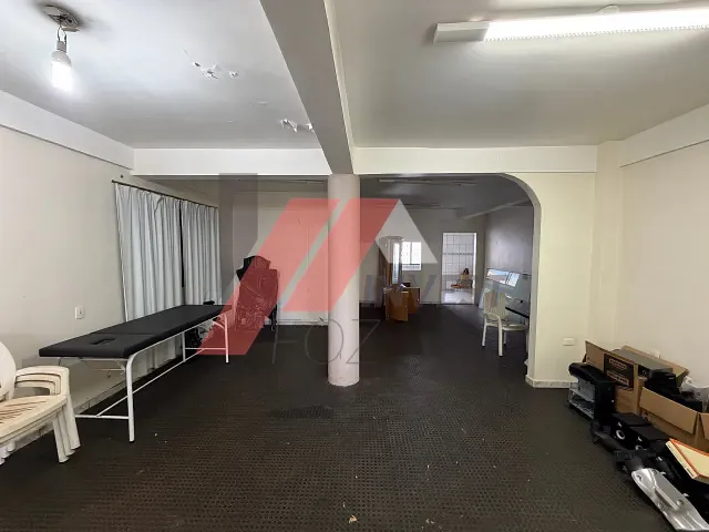 Casa 2 quartos e 2 banheiros, à venda, no bairro KLP em Foz do Iguaçu
