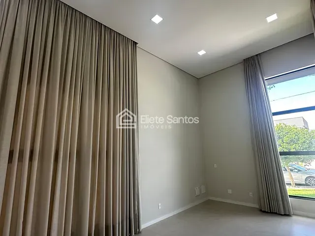 Casa com 450m² 3 quartos e 5 banheiros, à venda, no bairro Chácara Letônia em Americana