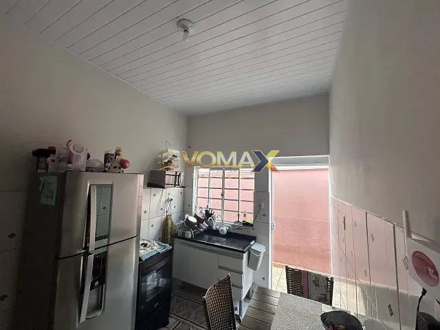 Casa 3 quartos e 1 banheiro, à venda, no bairro Vila Santana em Itapetininga