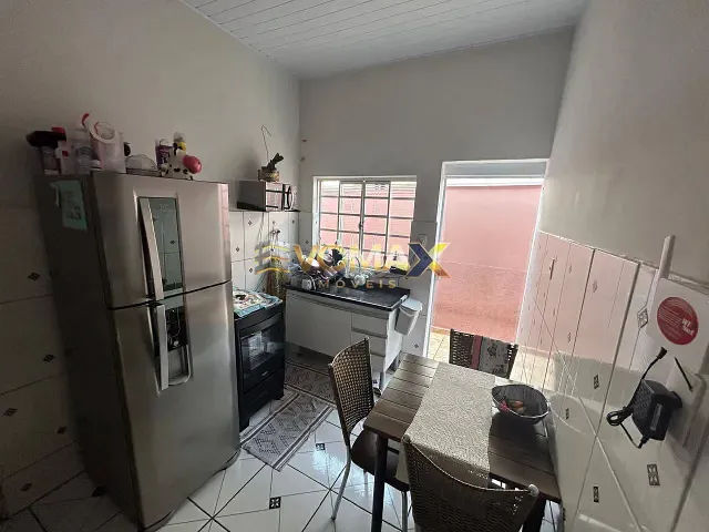Casa 3 quartos e 1 banheiro, à venda, no bairro Vila Santana em Itapetininga