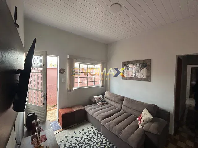 Casa 3 quartos e 1 banheiro, à venda, no bairro Vila Santana em Itapetininga