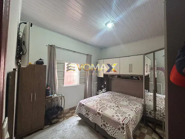 Casa 3 quartos e 1 banheiro, à venda, no bairro Vila Santana em Itapetininga