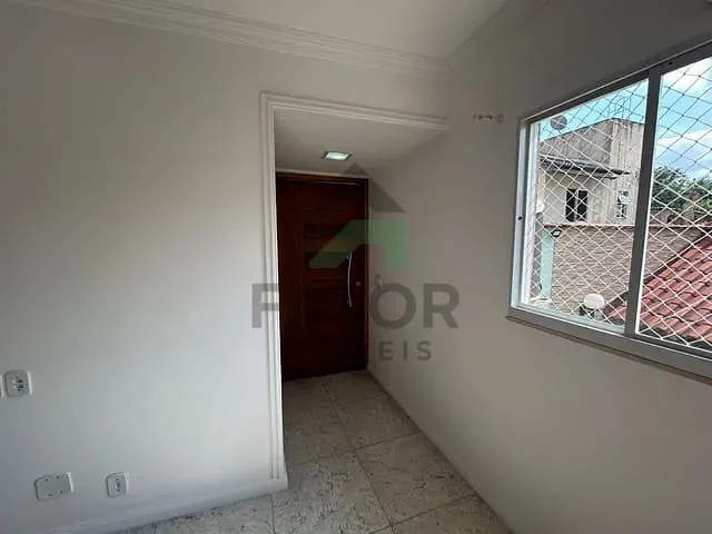 Casa com 80m² 2 quartos e 1 banheiro, à venda ou para alugar, no bairro Bairro da Luz em Nova Iguaçu