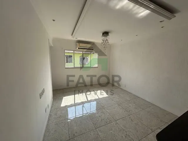 Casa com 80m² 2 quartos e 1 banheiro, à venda ou para alugar, no bairro Bairro da Luz em Nova Iguaçu