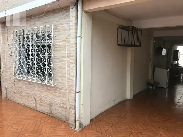 Casa com 160m² 4 quartos e 1 banheiro, à venda, no bairro Jardim Tropical em Nova Iguaçu