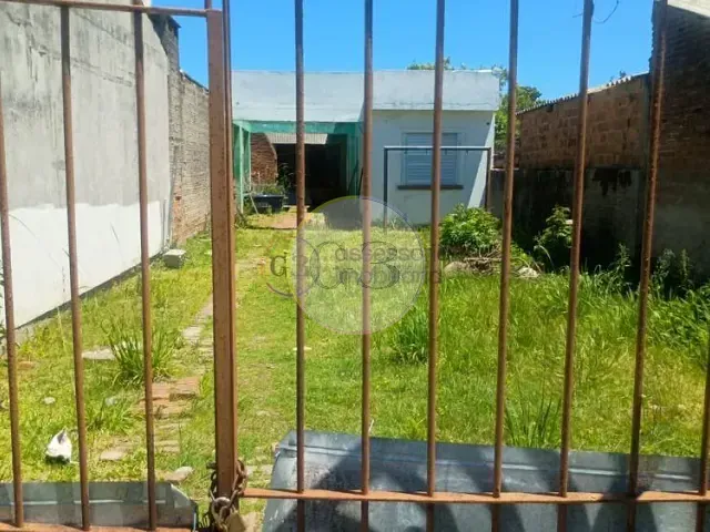 Casa 2 quartos e 1 banheiro, à venda, no bairro Laranjal em Pelotas
