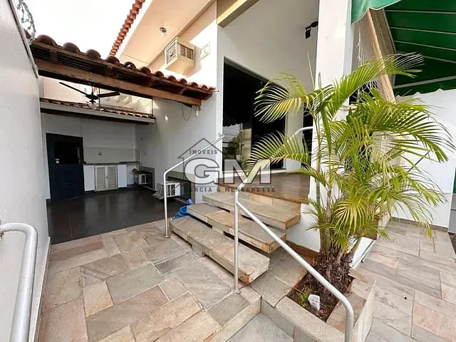Sobrado com 350m² 4 quartos e 3 banheiros, à venda, no bairro Alto da Boa Vista em Ribeirão Preto