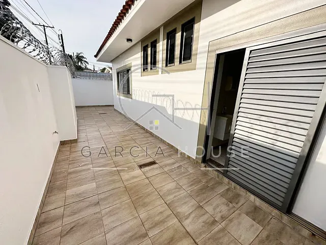 Sobrado com 350m² 4 quartos e 3 banheiros, à venda, no bairro Alto da Boa Vista em Ribeirão Preto
