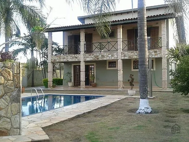 Casa com 1000m² 4 quartos e 5 banheiros, à venda, no bairro Santa Maria em Bom Jesus dos Perdões