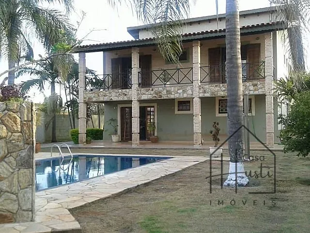 Casa com 1000m² 4 quartos e 5 banheiros, à venda, no bairro Santa Maria em Bom Jesus dos Perdões