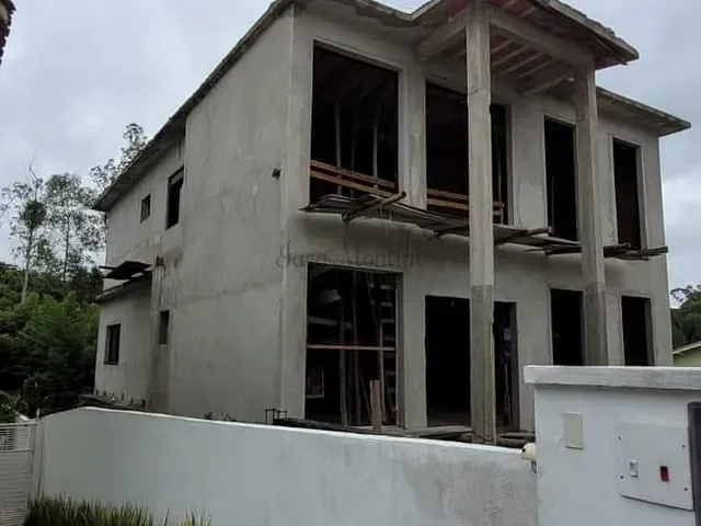 Casa com 360m² 3 quartos e 5 banheiros, à venda, no bairro Jardim Caiapiá em Cotia