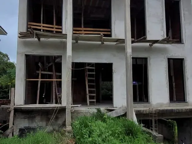 Casa com 360m² 3 quartos e 5 banheiros, à venda, no bairro Jardim Caiapiá em Cotia