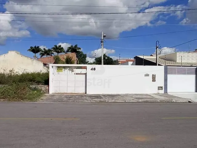 Casa 3 quartos e 1 banheiro, à venda, no bairro Clériston Andrade em Paulo Afonso