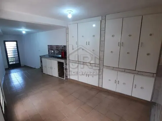 Casa com 250m² 3 quartos e 1 banheiro, à venda, no bairro Jardim Zaira em Mauá