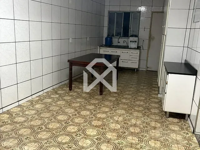 Casa com 302m² 4 quartos e 2 banheiros, à venda, no bairro Vila Nova York em São Paulo