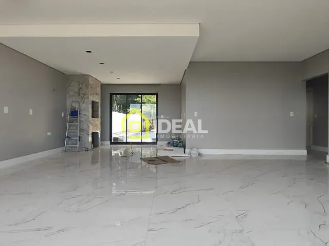 Casa 3 quartos e 2 banheiros, à venda, no bairro Nossa Senhora da Salete em Concórdia
