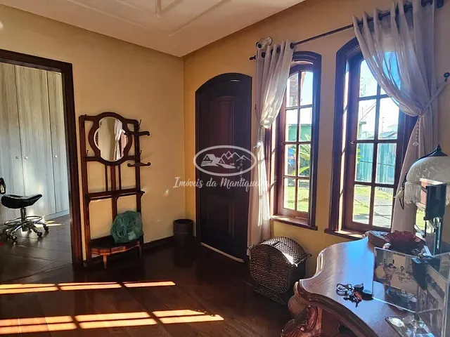 Casa com 973m² 4 quartos e 4 banheiros, à venda, no bairro Jardim Brasília em Resende