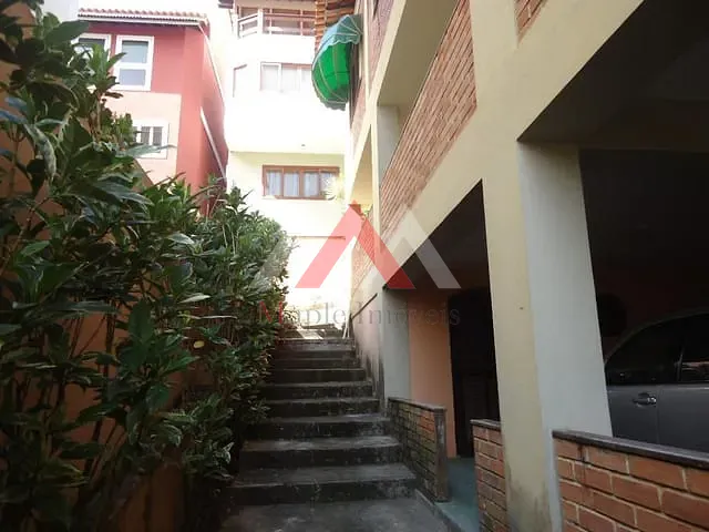 Casa com 580m² 4 quartos e 3 banheiros, à venda, no bairro Itaipu em Niterói
