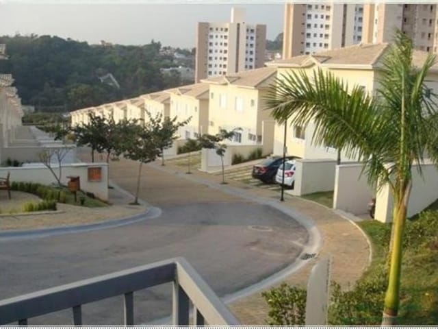 Casa com 120m² 3 quartos e 3 banheiros, para alugar, no bairro Cidade Nova em Jundiaí