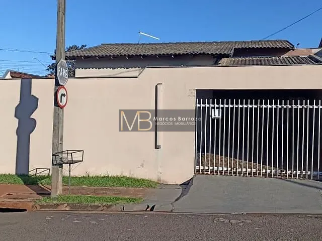 Casa com 198m² 3 quartos e 2 banheiros, à venda, no bairro Conjunto Habitacional José Garcia Molina em Londrina